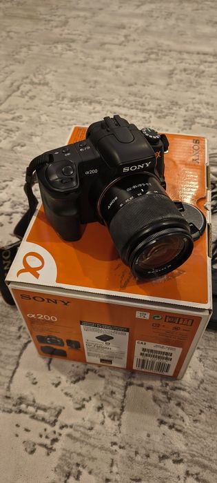Aparat foto DSLR Sony A200