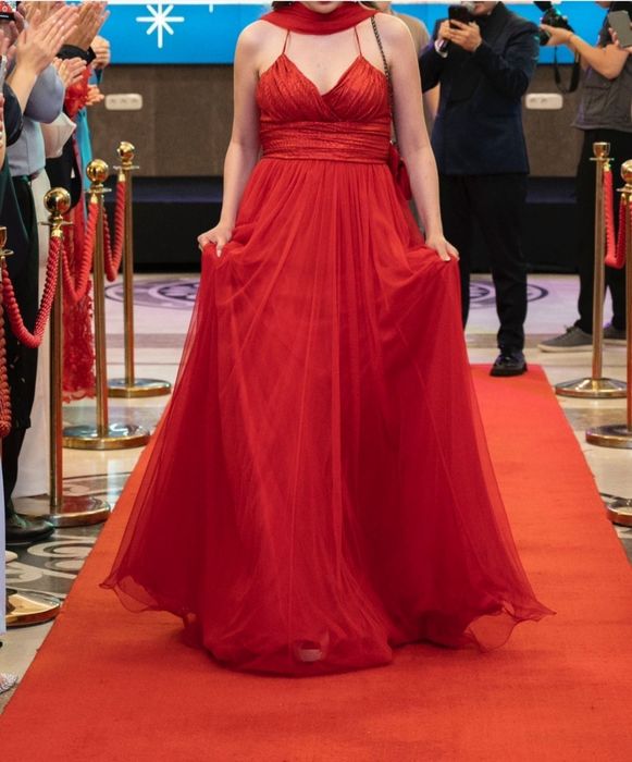 Продаётся платье.