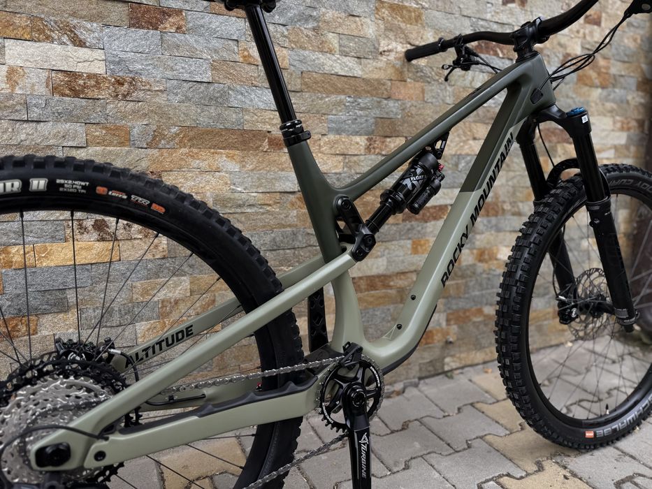 2023 Rocky Mountain Altitude C50 Carbon 29" L