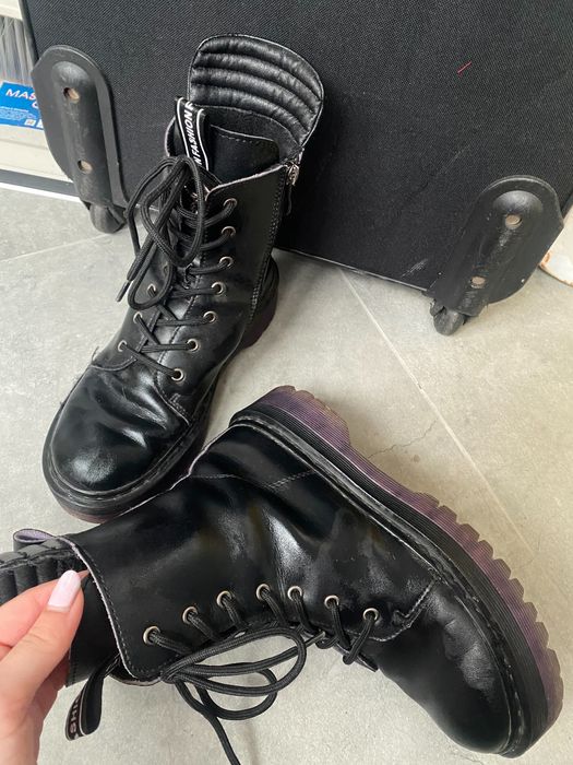 Обувки, черни боти