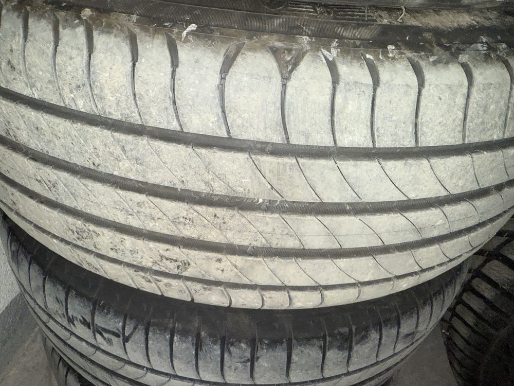 Оригинални джанти KIA със сензори и гуми Michelin 205 / 55 / 16