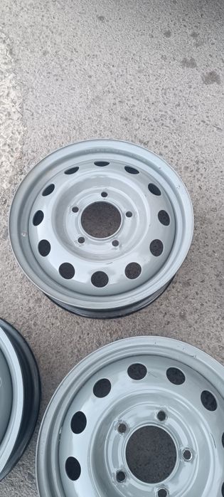 Продам диски на ниву