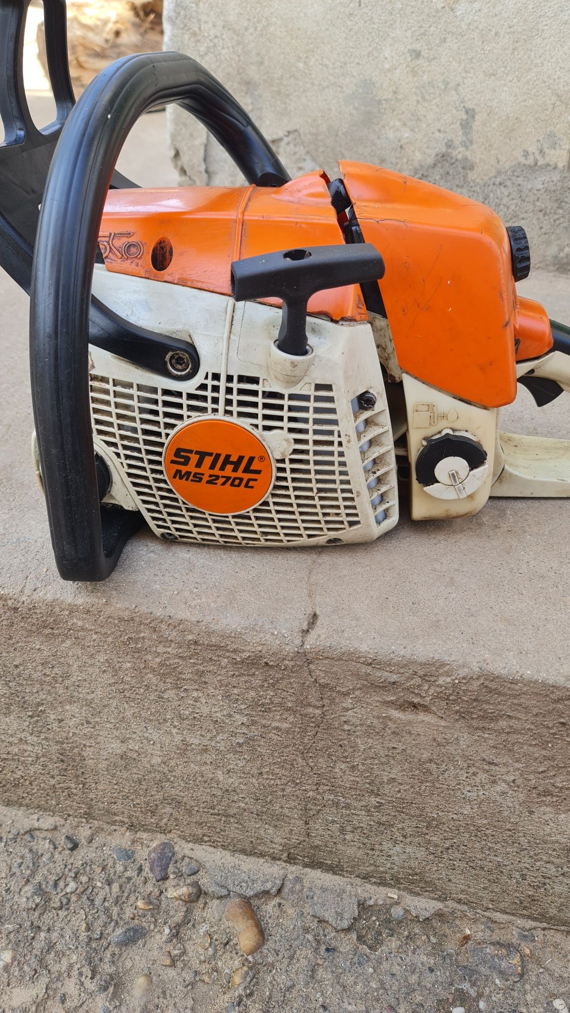 Vând stihl ms 270