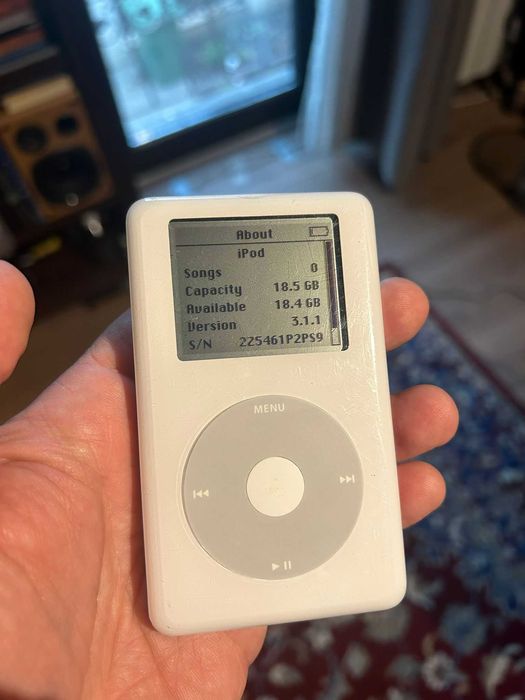 iPod Classic, generatia a 4 a, functional. 20GB