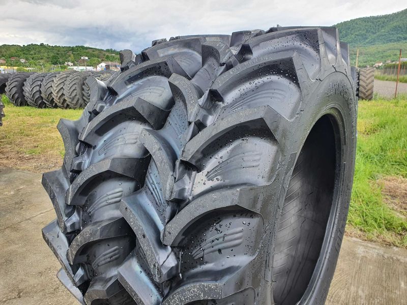 420/85R34 echivalent 16.9-34 radiale pentru utilaje 4x4 grele WYX3