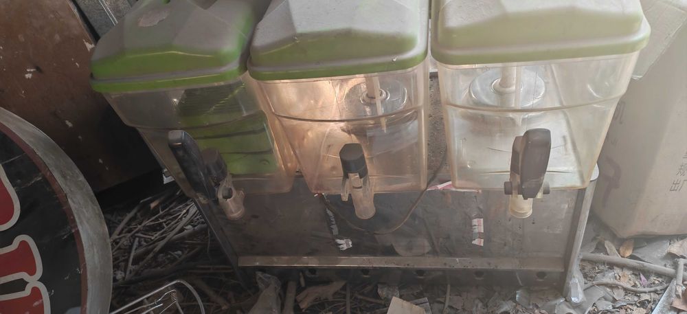 Донер аппарат, Сок апарат, Сомса печ Сотилади