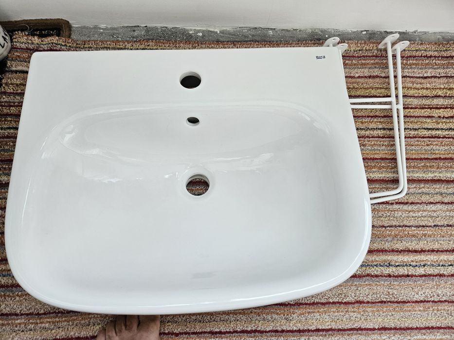 Chiuveta / Lavoar nouă, 55cm cu suporți, 200 lei,neg.