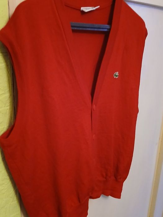 Мъжки жилетки Lacoste.