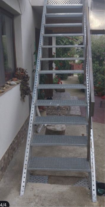 Scara metalica galvanizata