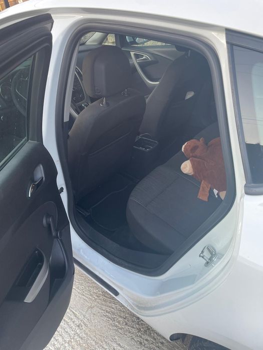 Opel Astra j 2012