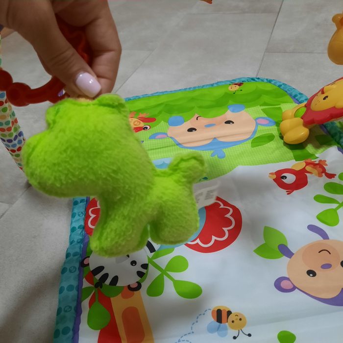 Музикална активна гимнастика Fisher Price, Тропическа гора