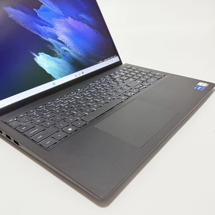 Dell Vostro 3520/15,6” IPS 120Hz/i7-1255U 4,70GHz/512GB/16GB/Подсветка