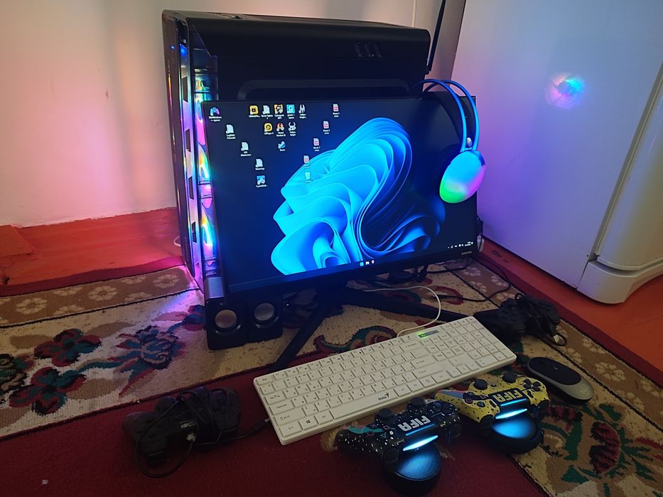 RX6600 8GB × i3 12100F × 512GB NvMe × 16GB RAM