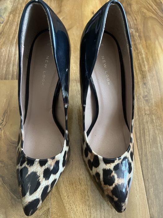Tocuri stiletto. Mărimea 39.
