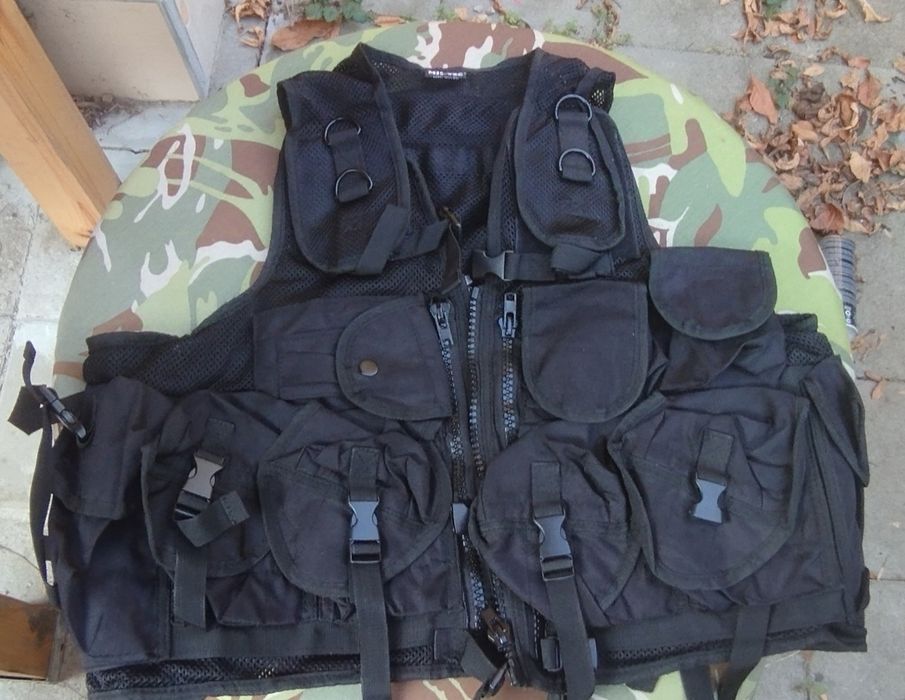 Тактическа жилетка военна екипировка еърсофт