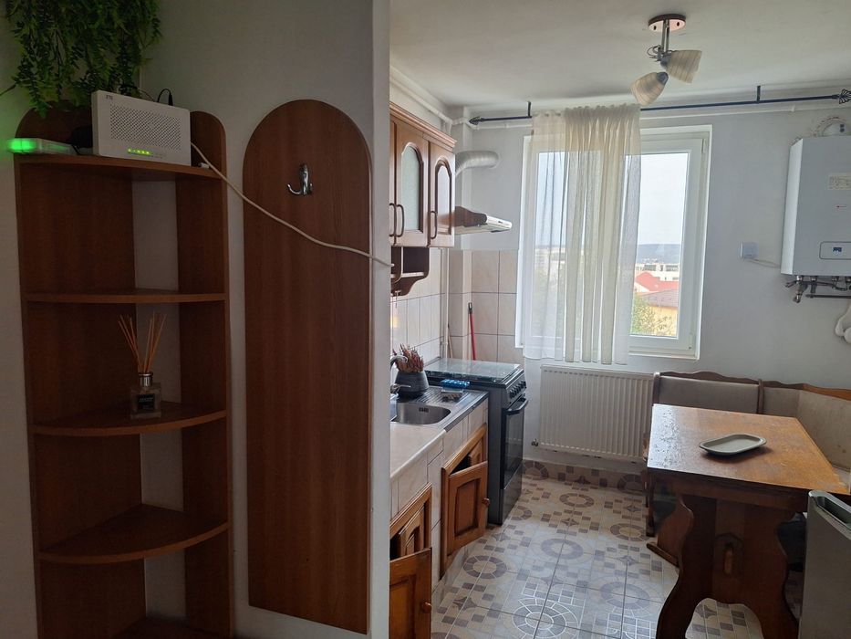 Apartament 2 camere central semidecomandat