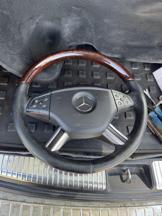 Руль ml gl 164