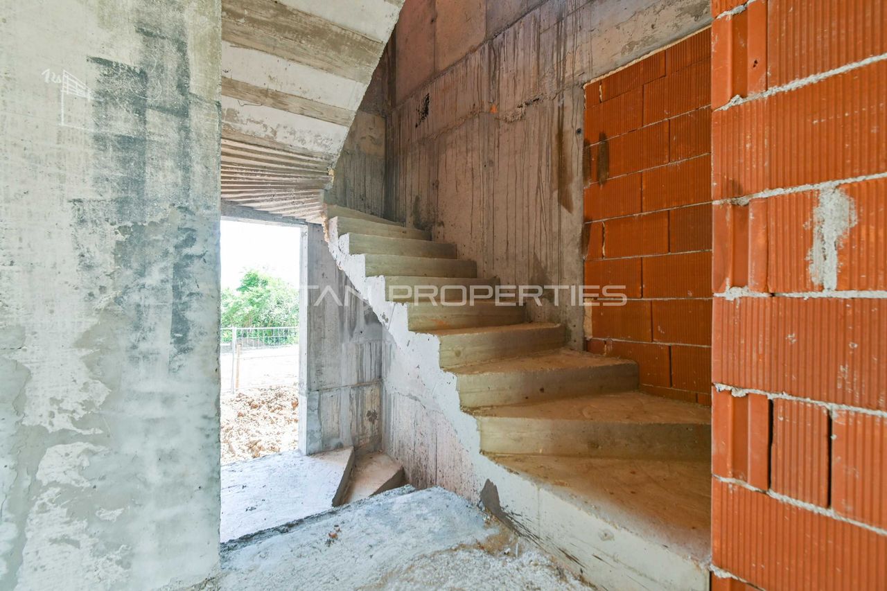 Продава се Къща в с. Панчарево, Област София-град - 261 кв.м за 1896 €/кв.м - Снимка #4