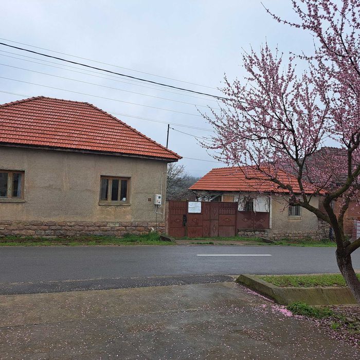 Vand casa Urviș de Beiuș 25000 euro