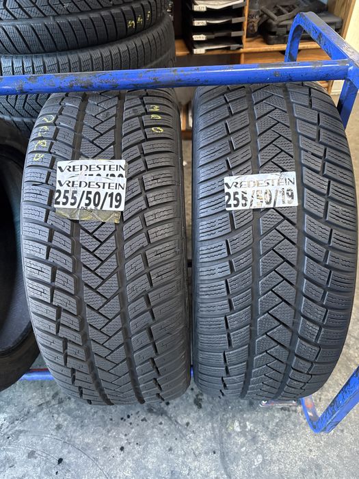 255/50/19 Vredestein M+S