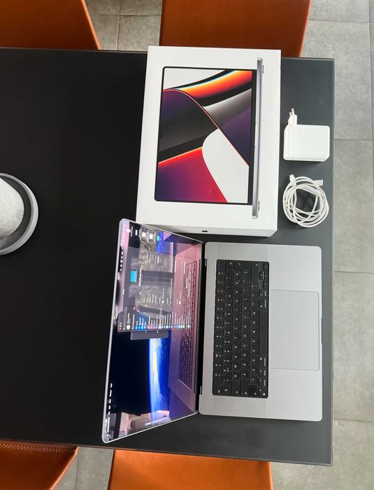 MacBook Pro M1. MAX. **SE EMITE FACTURA.  16". 32 Gb. 1 TB. Space Gray