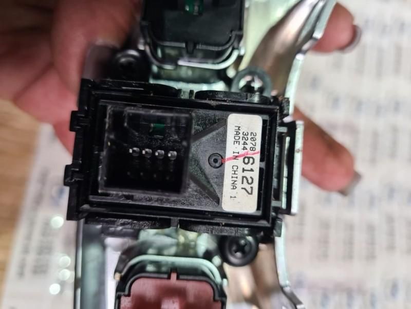 Buton incalzire scaune Opel Antara