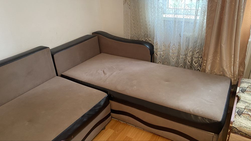 Срочно Диван угловой