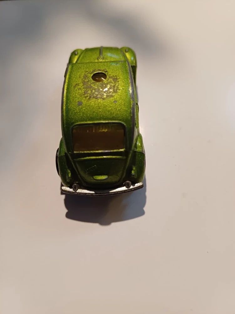 Macheta 1:64 "Masinuta VOLKSWAGEN 1300 Whizzwheels Corgi Juniors 1969"