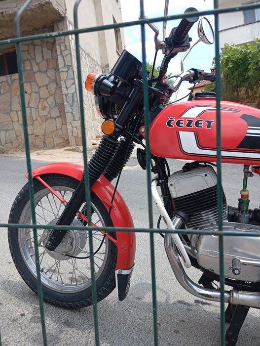 Мотоциклет CZ-350