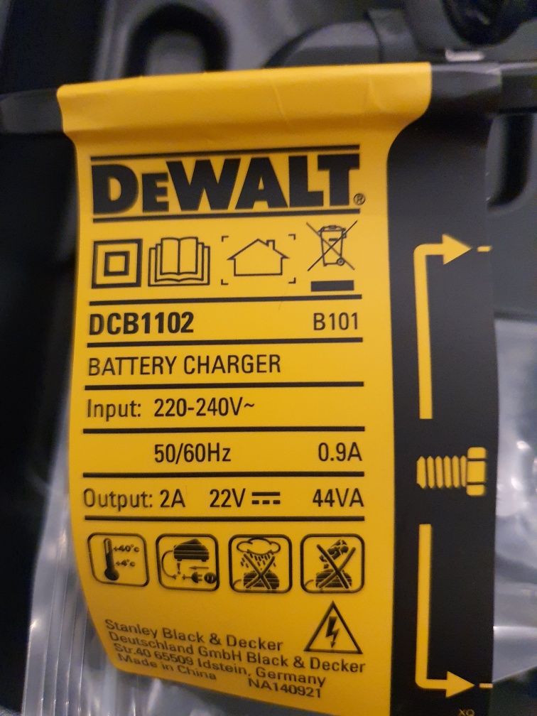 Masina insurubat / gaurit DeWalt DCD7771D2 20V