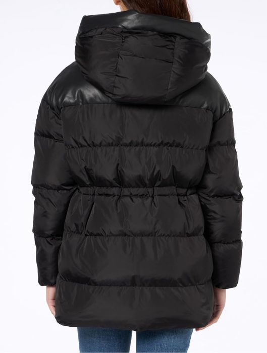 Pinko -дебело яке с качулка