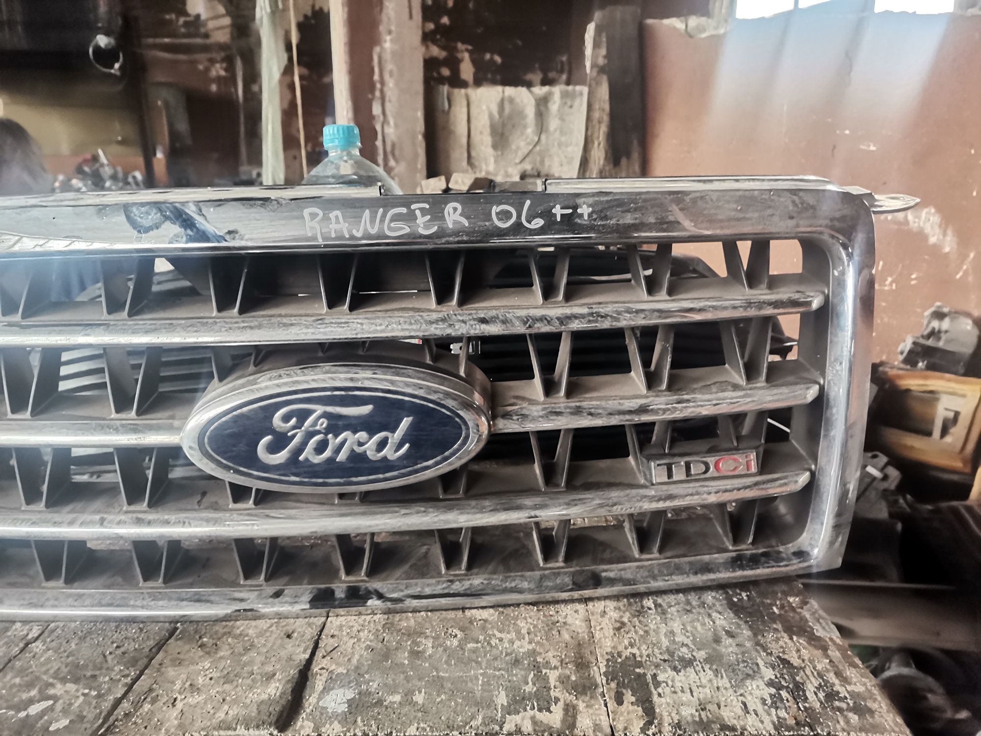 Оргинална Предна решетка за Форд рейнджър ford Ranger 2006++