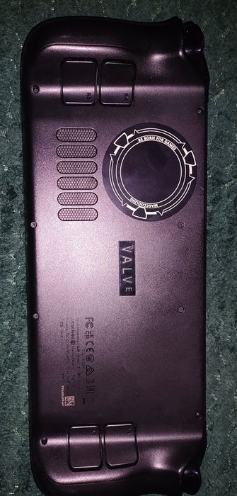 Vând Consolă steam deck LCD 512