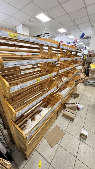 Стеллажи хлеб дерево 30шт из РФ пишите в Whatsapp