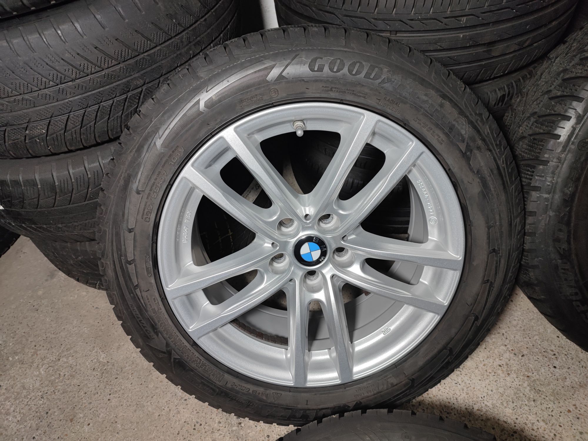 Jante originale BMW G30 G31 225 55R17 iarna Dunlop 2022