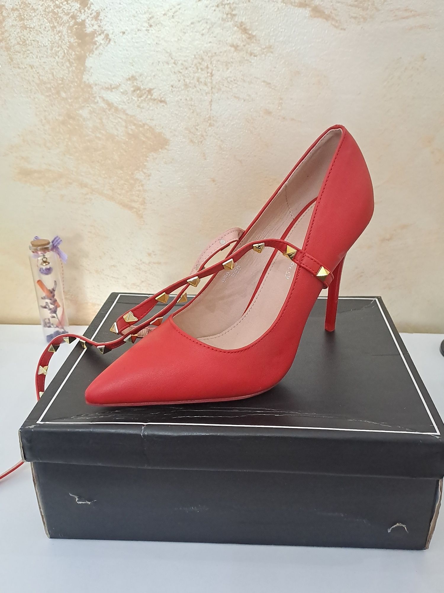 Pantofi dama diferite modele