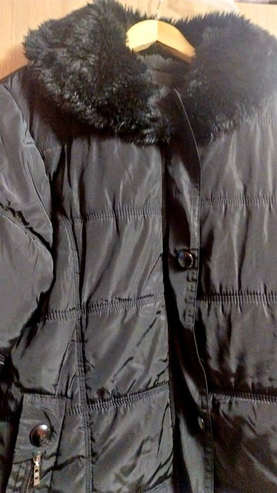 Geata dama de iarna cu blanita