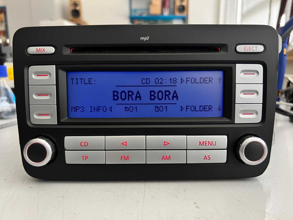 Оригинални автомобилни радио CD навигация