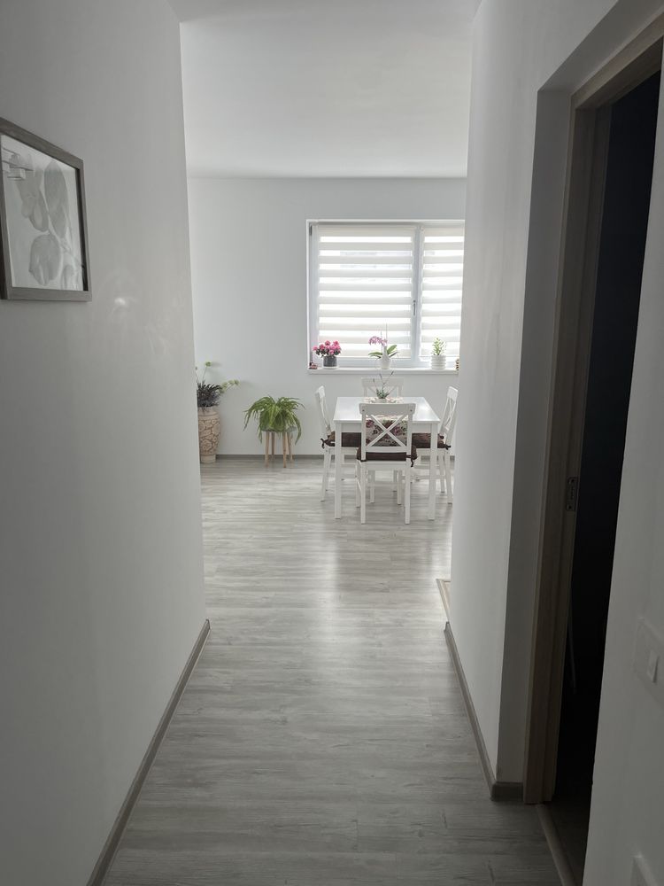 Vand apartament 2 camere