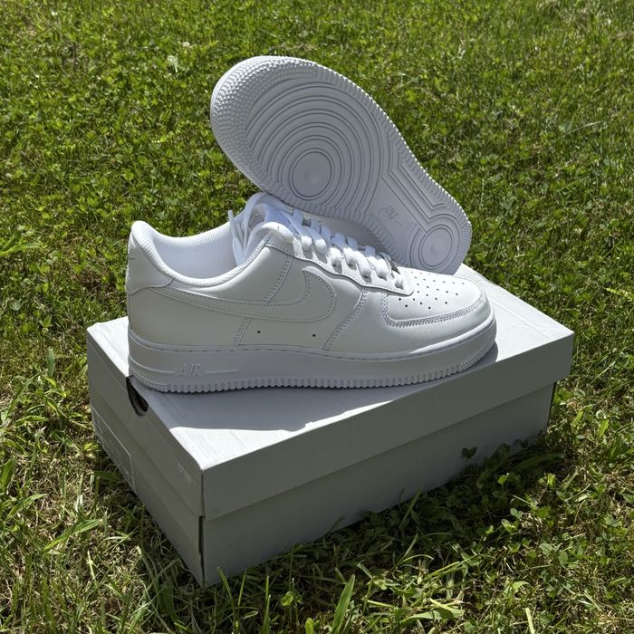 Nike Air Force 1 Low Triple White
