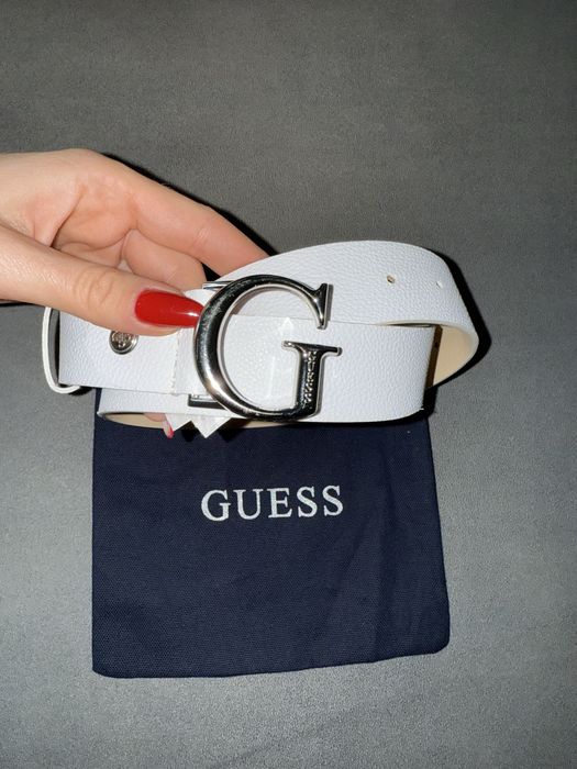 Бял Колан Guess S размер