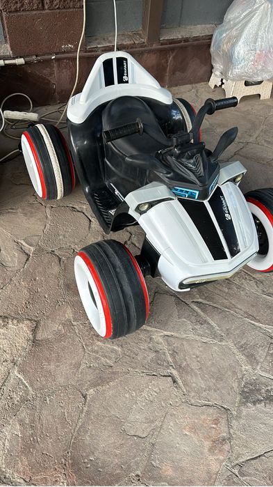 Машина детская аккумуляторная