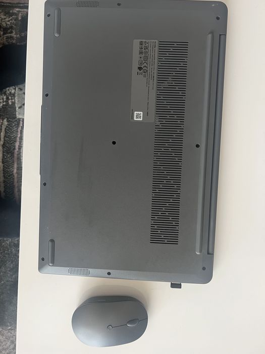 Laptop Lenovo IdeaPad 3 15ITL6 cu procesor Intel® Core™ i5-1135G7