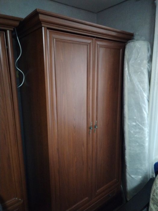 Продам шкаф шифоньер
