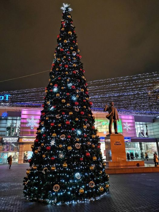 Большие новогодние ёлки,