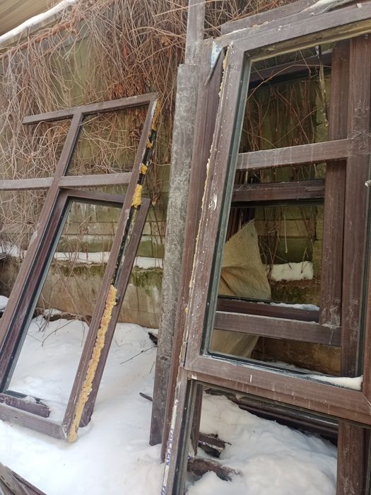 Продам б/у пластиковые окна