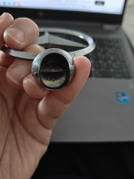 Vand emblema mercedes w115 și alte modele vechi din anii 70