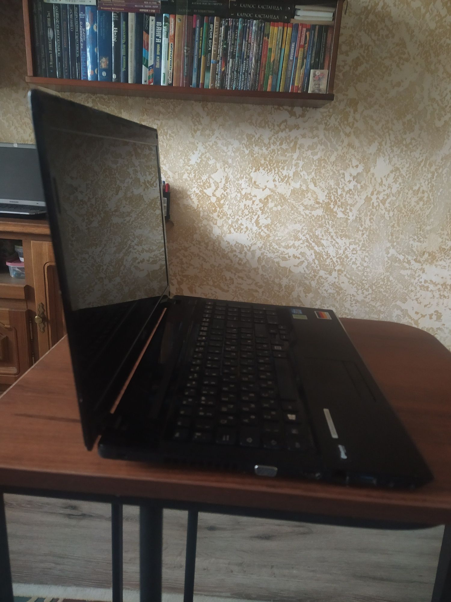 Ноутбук Fujitsu core i5 (в отличном состояние)