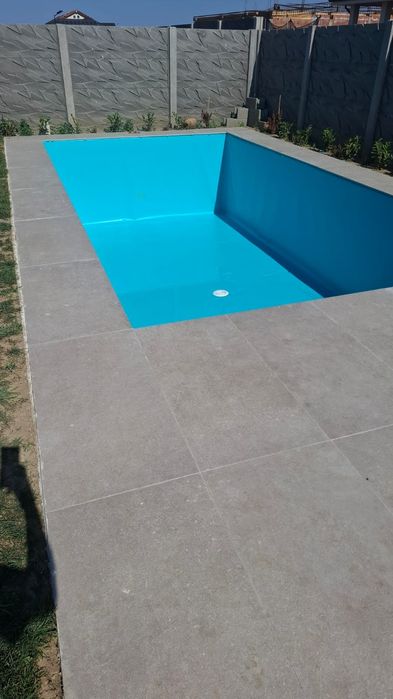 Construim piscine premium /smart