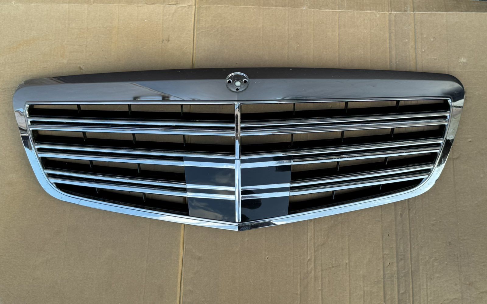 AMG Решетка W221/Чисто Нова